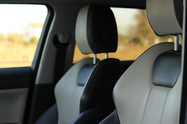 LAND ROVER Range Rover Evoque usata, con Sedile posteriore sdoppiato