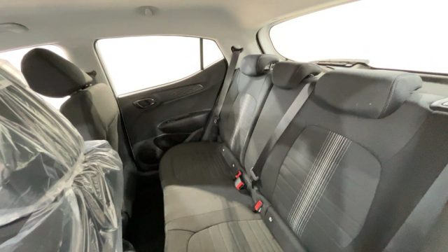 HYUNDAI i10 usata, con Autoradio