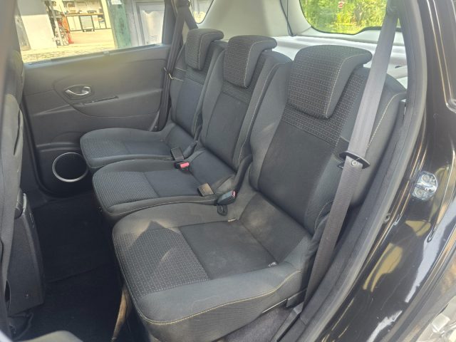 RENAULT Scenic usata, con Autoradio