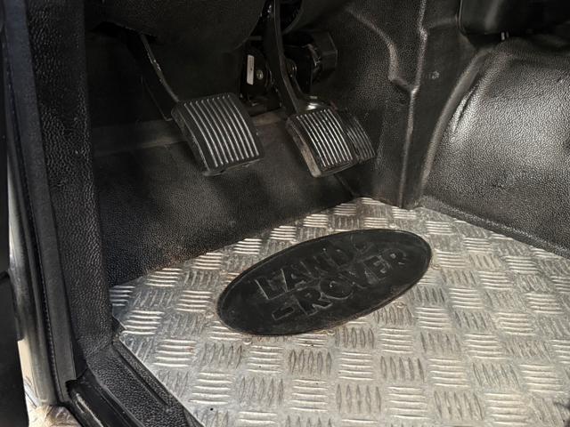 LAND ROVER Defender usata 10