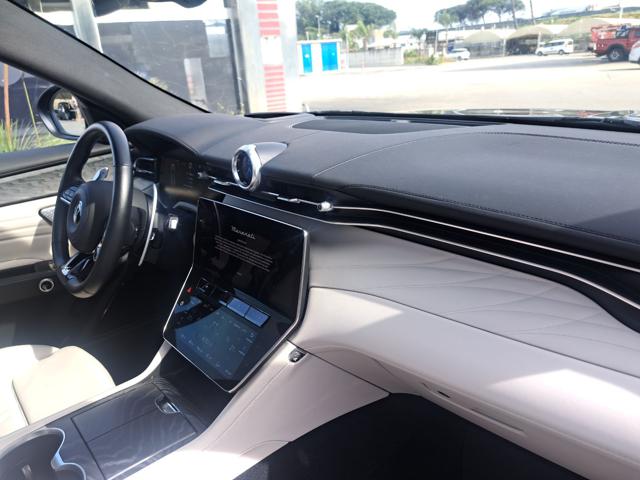 MASERATI Grecale usata, con Head-up display