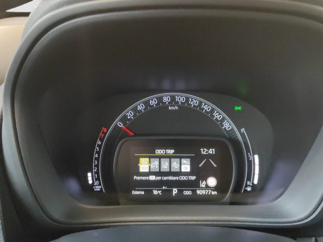 TOYOTA Aygo X usata 13