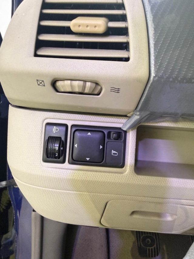 NISSAN Micra usata 3