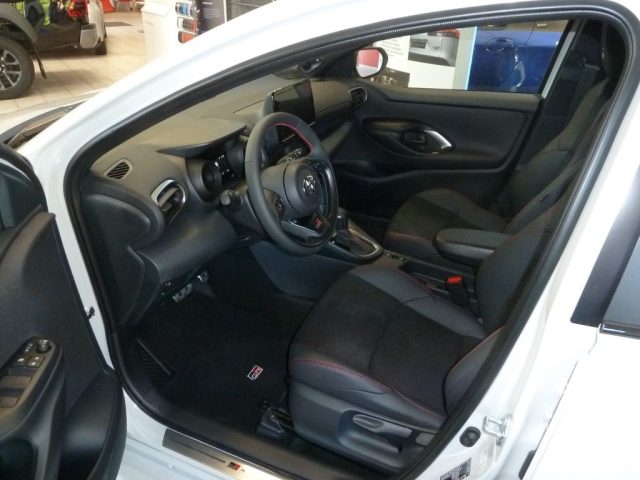 TOYOTA Yaris usata, con Controllo trazione