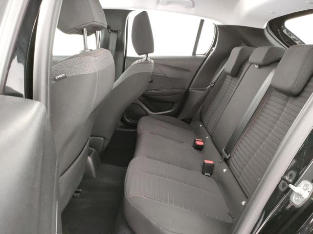 PEUGEOT 208 usata, con USB