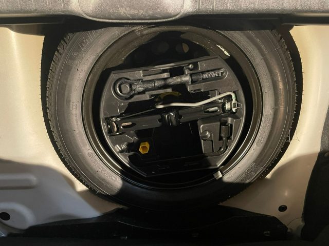 PEUGEOT 208 usata 24