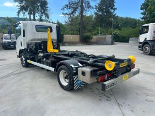 ISUZU M27 usata, con Airbag