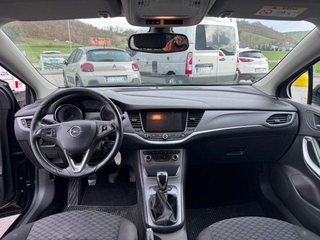 OPEL Astra usata, con Bracciolo