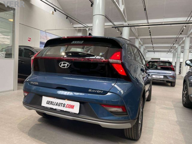 HYUNDAI Bayon usata, con Airbag