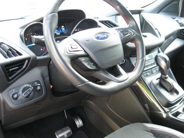 FORD Kuga usata, con Specchietti laterali elettrici