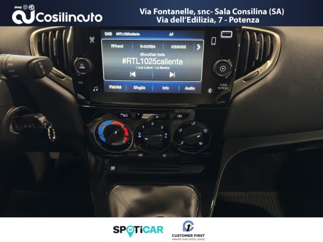 LANCIA Ypsilon usata, con Touch screen