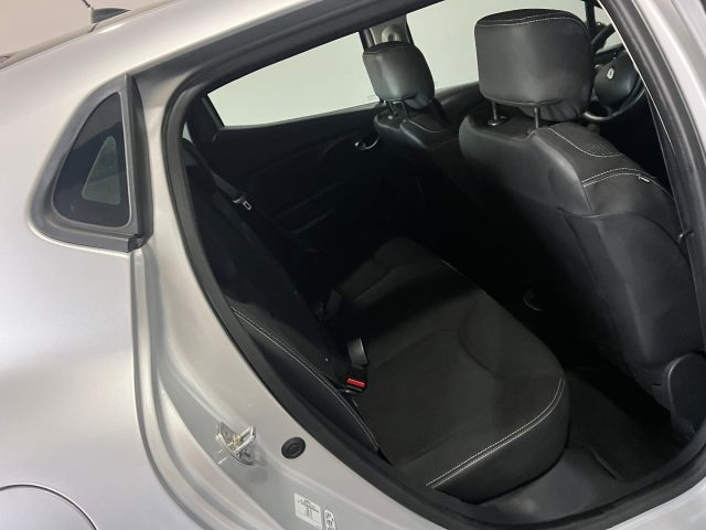 RENAULT Clio usata, con Controllo trazione