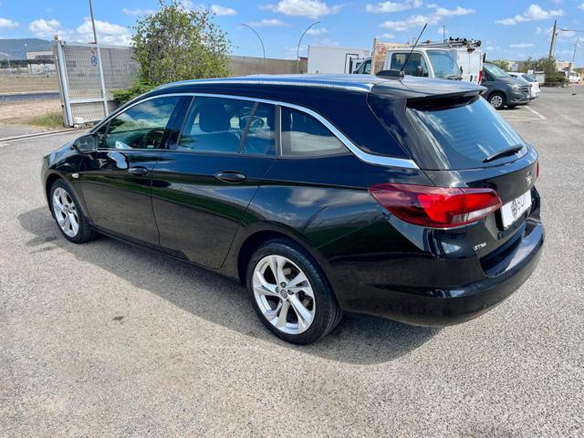 OPEL Astra usata, con Autoradio