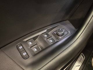 VOLKSWAGEN Touareg usata, con Fari LED