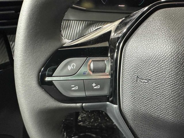 PEUGEOT 2008 usata 26