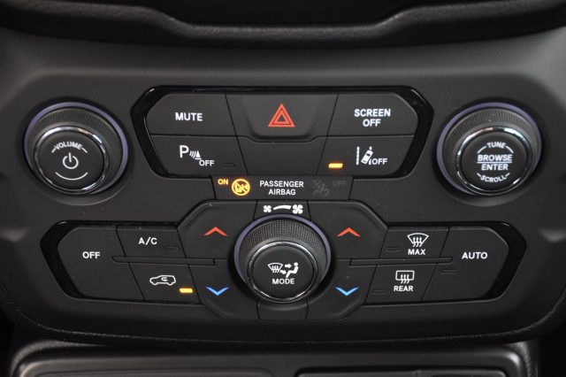 JEEP Renegade usata, con Volante in pelle