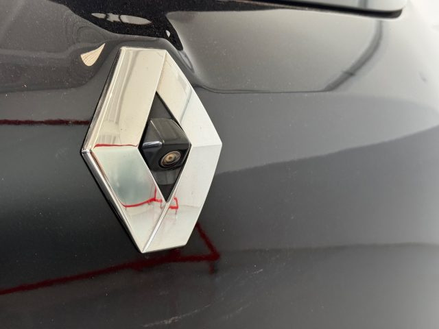 RENAULT Clio usata, con Specchietti laterali elettrici