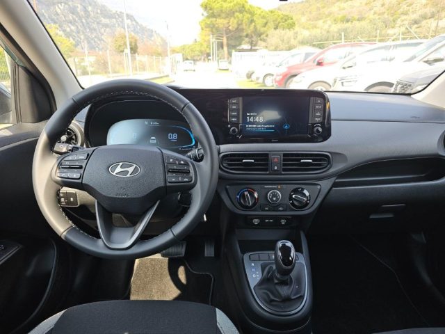 HYUNDAI i10 usata, con Volante in pelle