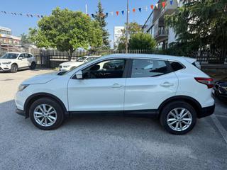 NISSAN Qashqai usata, con Autoradio