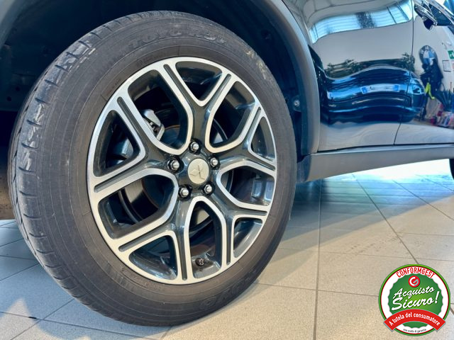 MITSUBISHI Outlander usata, con Cerchi in lega