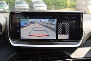 PEUGEOT 2008 usata, con Touch screen