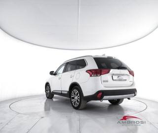 MITSUBISHI Outlander usata 3