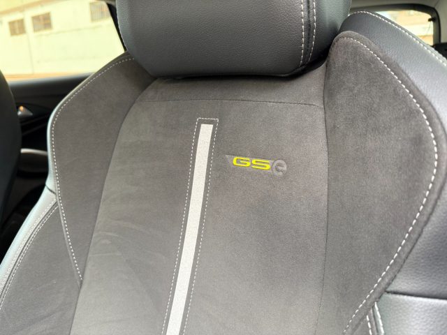 OPEL Grandland usata, con Portellone posteriore elettrico