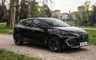 RENAULT Clio APERTI AD AGOSTO