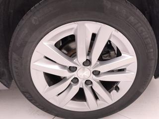 PEUGEOT 308 usata, con Volante in pelle