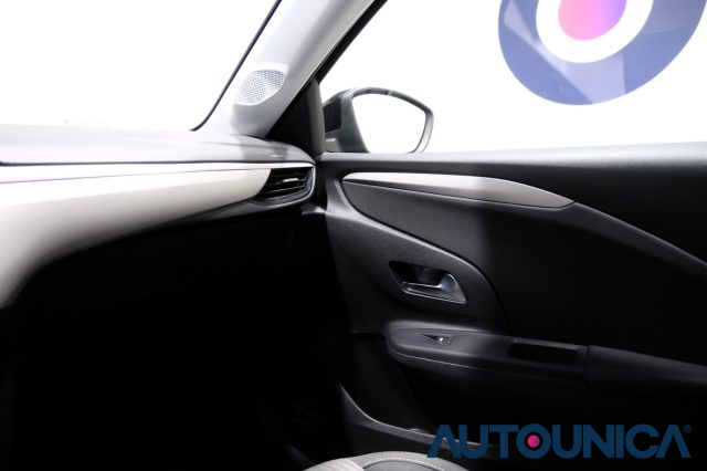 OPEL Corsa usata, con Luci diurne