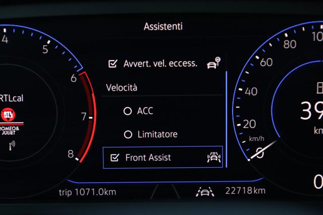 VOLKSWAGEN Taigo usata, con Airbag testa