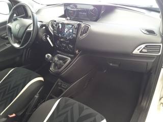 LANCIA Ypsilon usata, con ESP