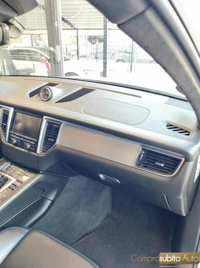 PORSCHE Macan usata 33