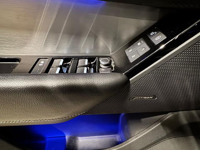 LAND ROVER Range Rover Velar usata, con Controllo trazione