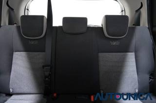 TOYOTA Yaris usata, con Telecamera per parcheggio assistito