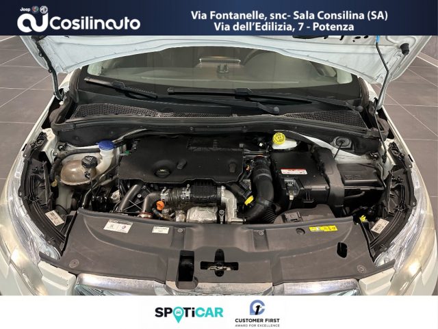 PEUGEOT 2008 usata, con USB