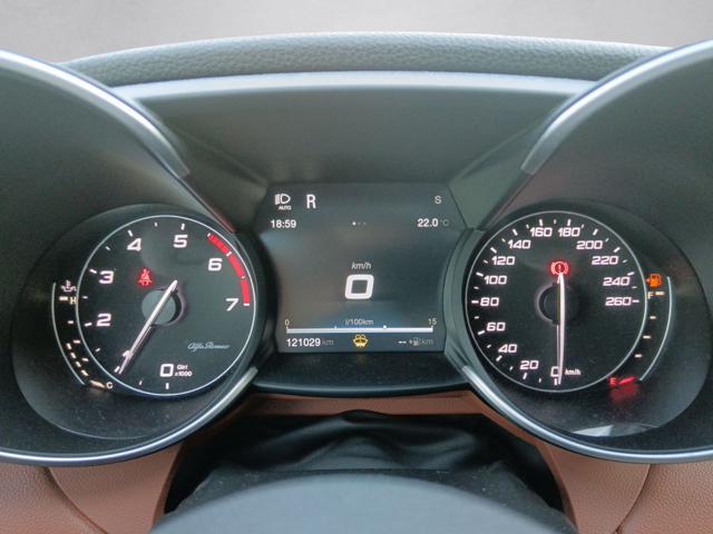 ALFA ROMEO Giulia usata, con Controllo trazione