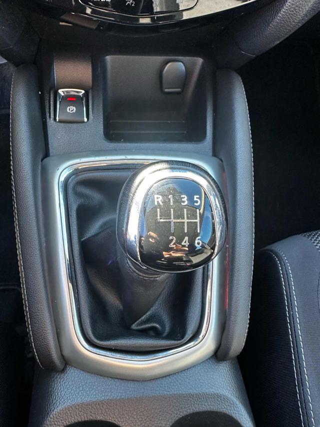 NISSAN Qashqai usata, con Sedile posteriore sdoppiato