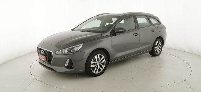 HYUNDAI i30 usata, con Specchietti laterali elettrici