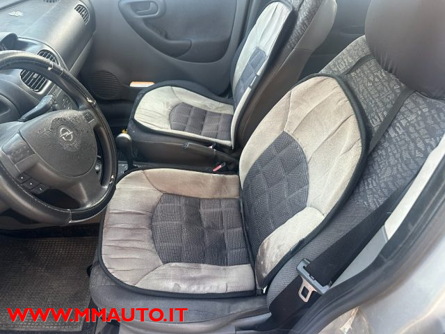 OPEL Corsa usata, con Servosterzo