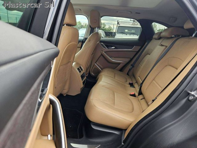 JAGUAR F-Pace usata, con ESP