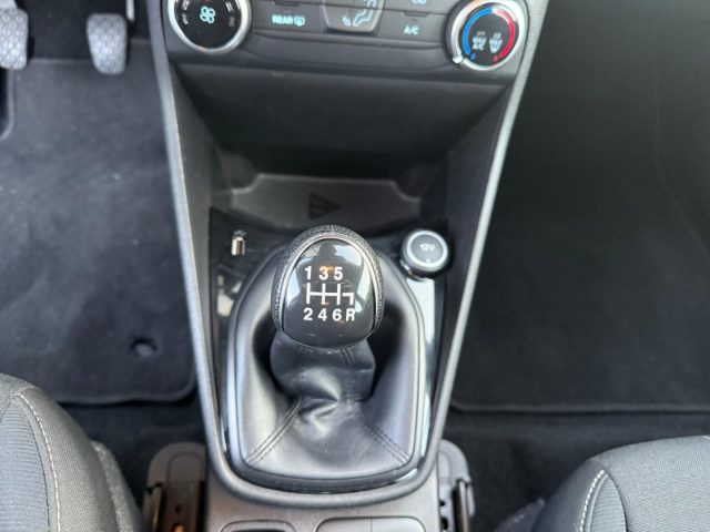 FORD Fiesta usata, con Sensori di parcheggio posteriori