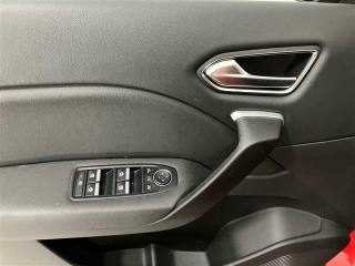 RENAULT Captur usata 27