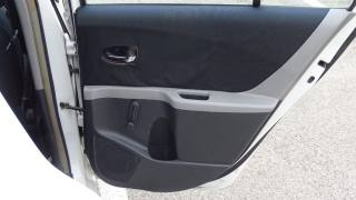 TOYOTA Yaris usata 49