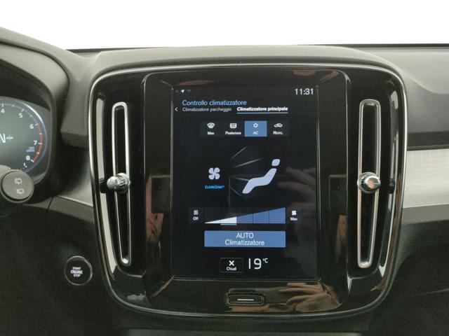 VOLVO XC40 usata, con Volante in pelle