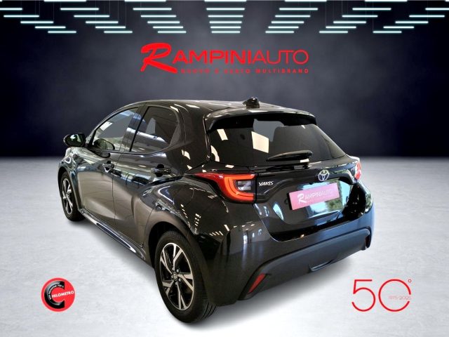TOYOTA Yaris usata 9