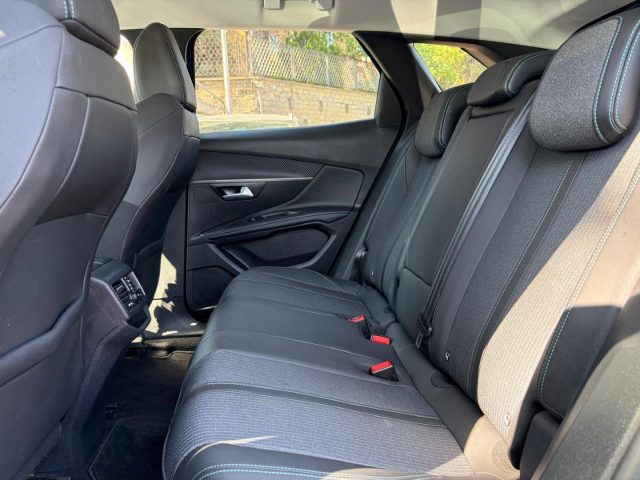 PEUGEOT 3008 usata, con Park Distance Control