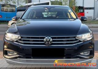 VOLKSWAGEN Passat Variant usata, con Controllo trazione