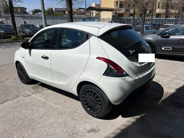 LANCIA Ypsilon usata, con Airbag