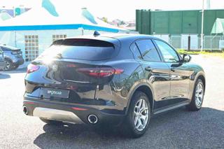 ALFA ROMEO Stelvio usata, con Alzacristalli elettrici